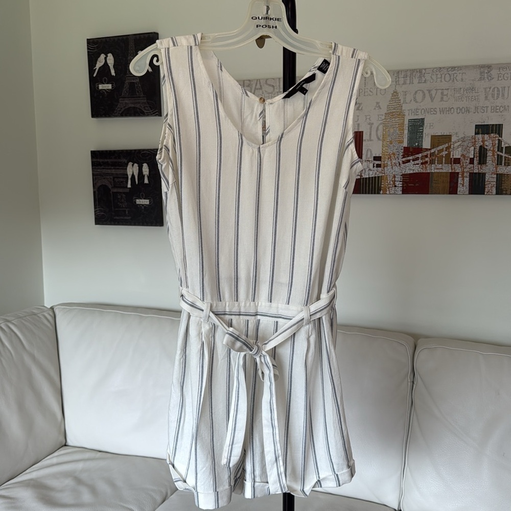 Vera Moda Striped Linen Romper NWOT Size Med. Blue/Black and White